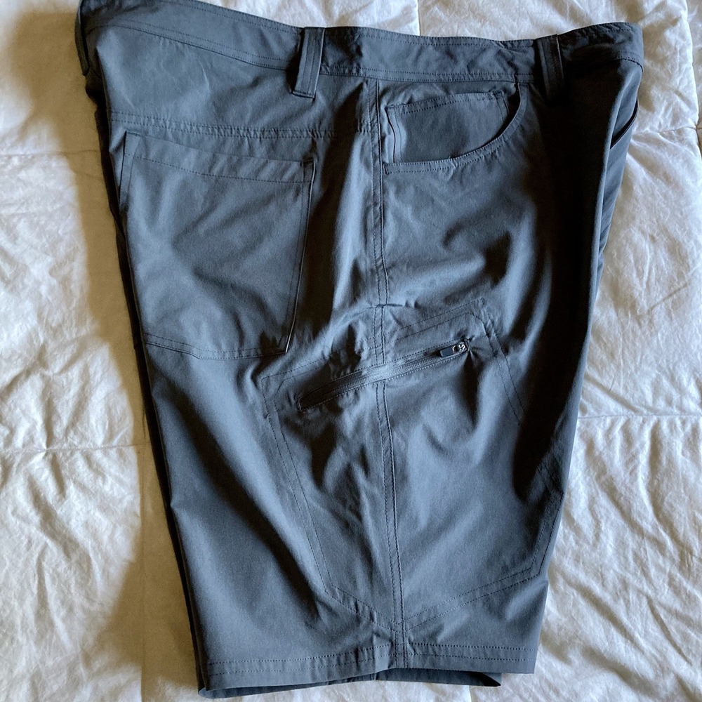 NWT Stillwater Supply Co Performance Shorts Mens 39-Waist (actual) Charcoal Gray - Picture 4 of 16
